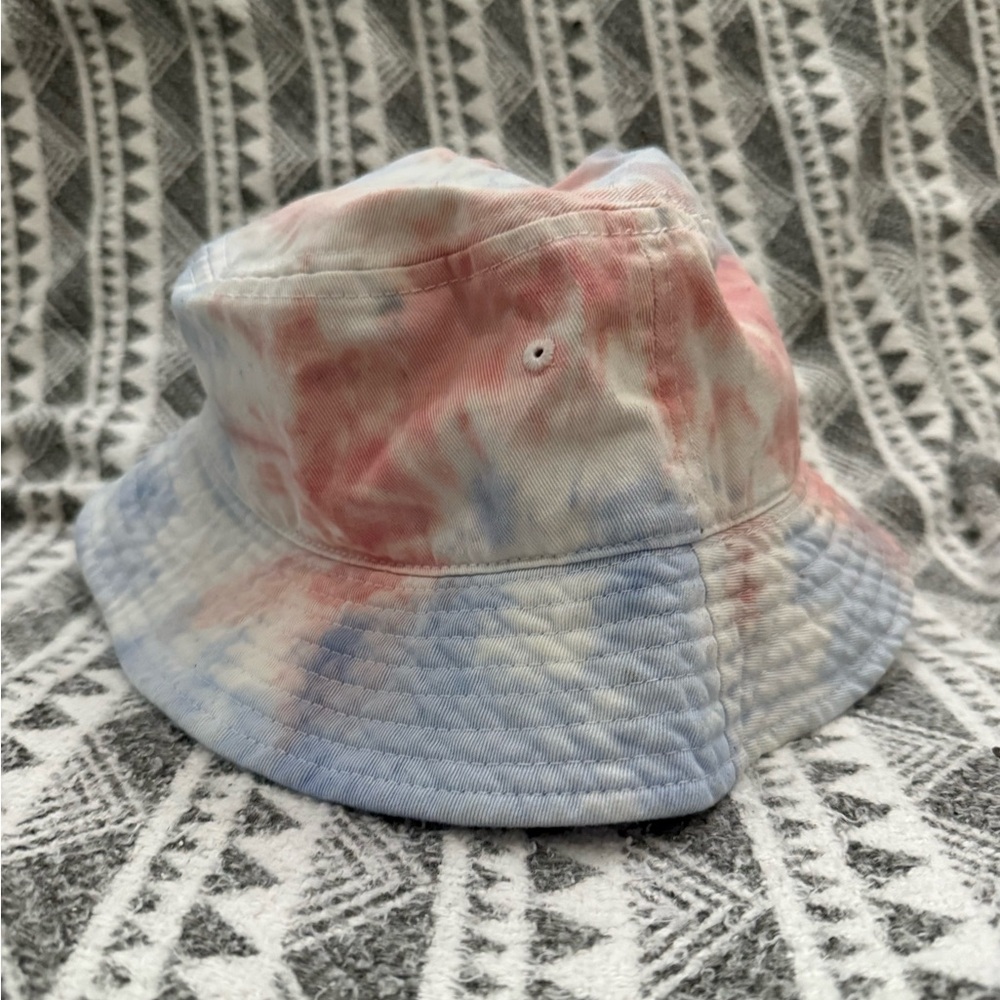 Bokeh Tie-Dye Bucket Hat